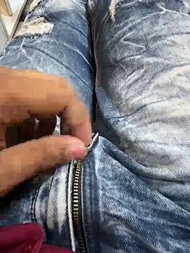 sexy nudecouples143 online show from April 22, 9:27 am