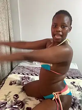 Snapshot of coco0002 chatting on March 19, 2:06 pm coco0002 online show from March 19, 2:06 pm