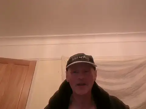 Useless Wanker online show from March 28, 9:05 pm