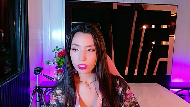 MiaLovelyn online show from April 30, 8:57 pm