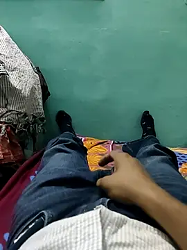 diljaan51 online show from April 18, 2:41 pm
