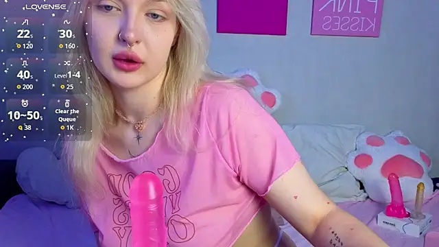 BlondieSummer online show from June 10, 6:09 pm