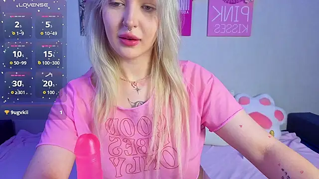 BlondieSummer online show from July 7, 6:11 pm