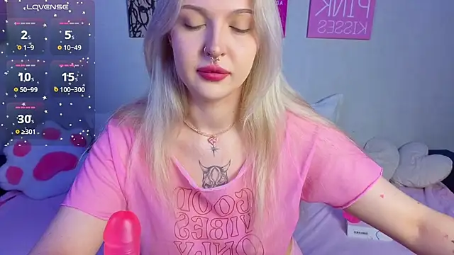 BlondieSummer online show from July 23, 6:37 pm