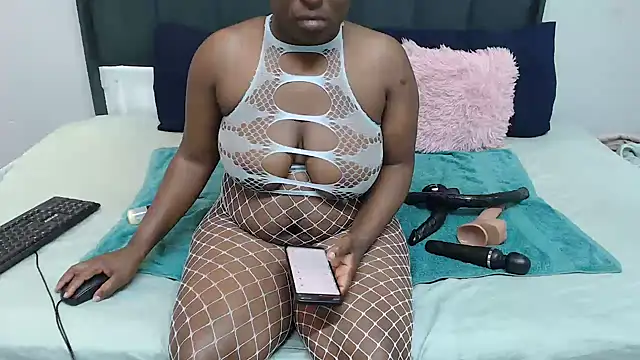 Snapshot of BlackDiamondX21X chatting on July 10, 3:01 pm BlackDiamondX21X online show from July 10, 3:01 pm