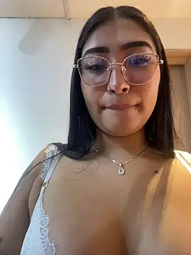 ami santos online show from March 27, 2:51 pm