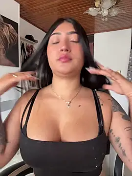 ami santos online show from April 9, 12:55 pm