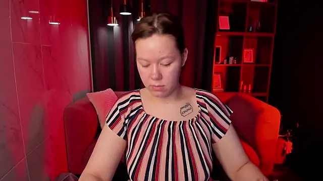 Vanessa ama online show from March 28, 1:56 pm