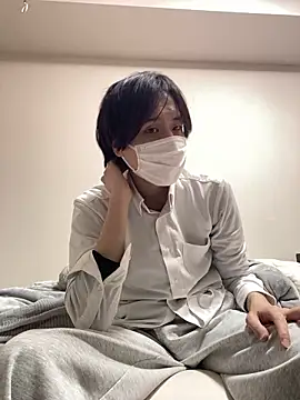 youta200 online show from April 2, 10:44 am