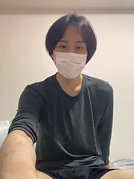 Snapshot of youta200 chatting on July 11, 1:00 pm youta200 online show from July 11, 1:00 pm