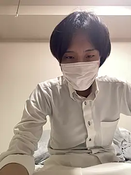 Snapshot of youta200 chatting on July 10, 10:48 am youta200 online show from July 10, 10:48 am