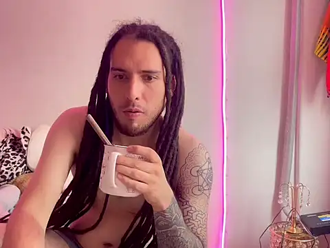 Snapshot of DreadObsessionxX chatting on June 30, 2:39 pm DreadObsessionxX online show from June 30, 2:39 pm
