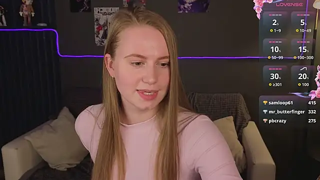 Lover Daisy  online show from April 29, 5:41 pm
