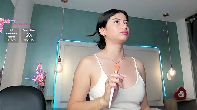 mia gomez7 online show from May 15, 1:31 pm