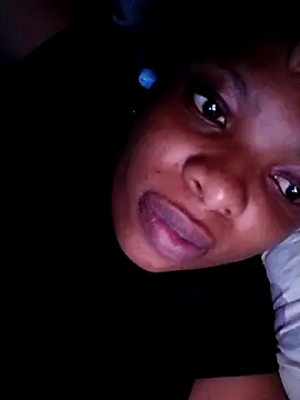 Smalltitiesxxx online show from March 19, 8:31 pm