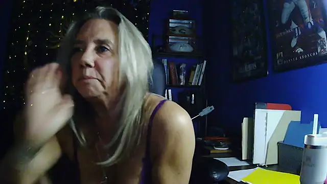 alilliwitch online show from March 20, 1:28 am