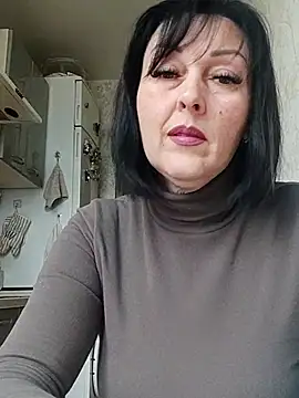 HelgaDennis online show from March 20, 6:25 am