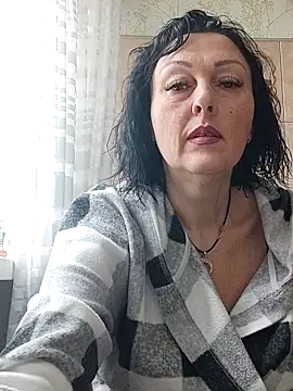 HelgaDennis online show from March 29, 5:53 am