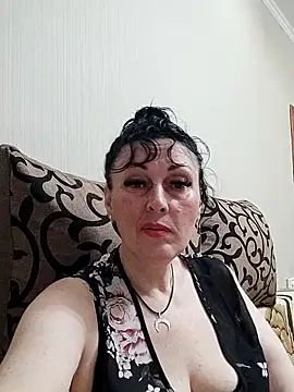 HelgaDennis online show from May 25, 7:23 pm