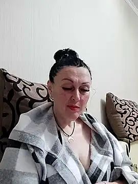 HelgaDennis online show from June 16, 7:36 pm