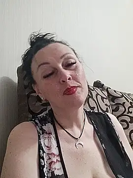 HelgaDennis online show from June 22, 6:27 pm