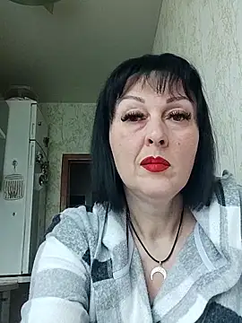 HelgaDennis online show from April 28, 4:17 am