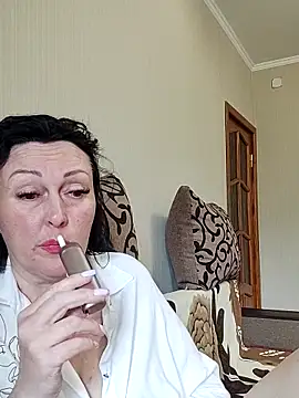 HelgaDennis online show from May 21, 2:36 pm