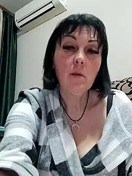 HelgaDennis online show from April 23, 8:32 pm