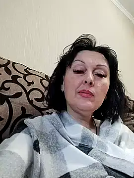 HelgaDennis online show from May 10, 12:31 pm