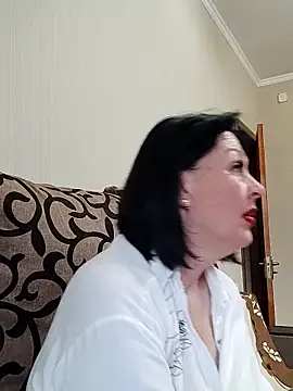 HelgaDennis online show from June 15, 5:34 pm