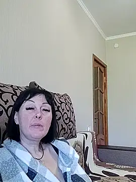 HelgaDennis online show from May 7, 9:34 am