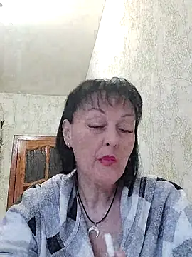 HelgaDennis online show from April 13, 3:54 am