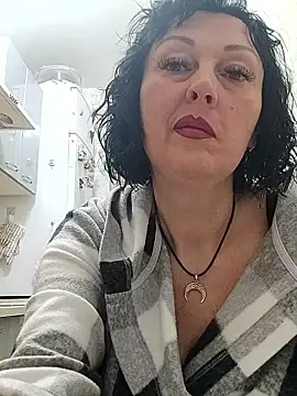 HelgaDennis online show from April 6, 3:02 am