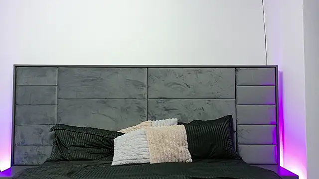 Snapshot of BabyVanessa chatting on March 26, 9:13 pm BabyVanessa online show from March 26, 9:13 pm