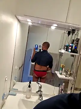 Justfunfree online show from April 2, 2:24 pm