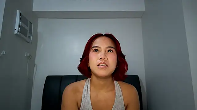 misscutee online show from April 16, 4:19 pm