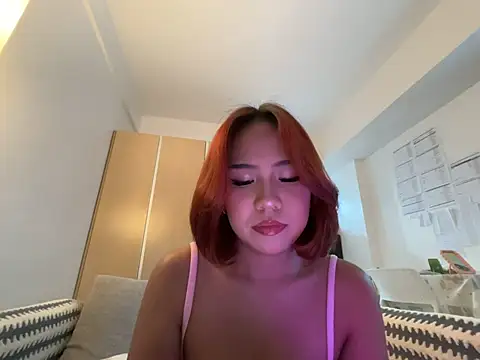 misscutee online show from July 30, 2:38 pm