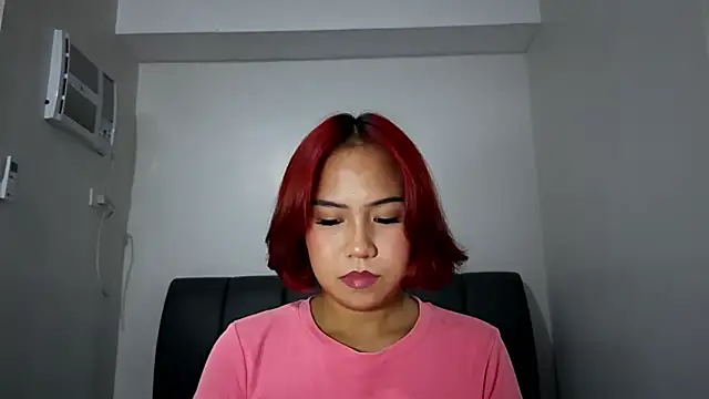Snapshot of misscutee chatting on May 11, 1:12 pm misscutee online show from May 11, 1:12 pm