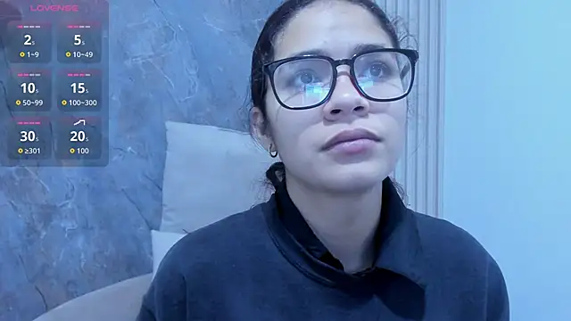 alina sauvage online show from May 14, 11:40 am