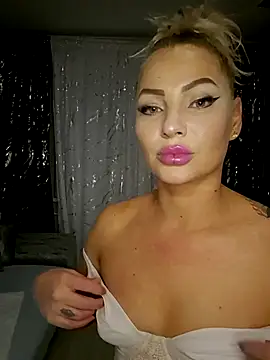 AngelGlowx online show from April 21, 6:36 pm