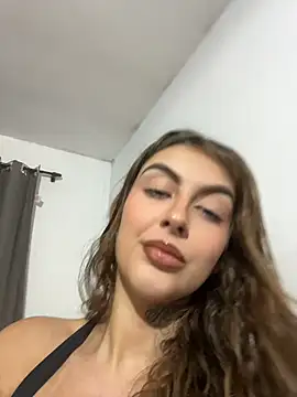 Snapshot of miiabellovic chatting on June 15, 9:03 pm miiabellovic online show from June 15, 9:03 pm