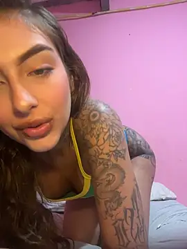 miiabellovic online show from May 16, 11:26 pm