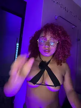 lara curly online show from June 4, 11:20 pm