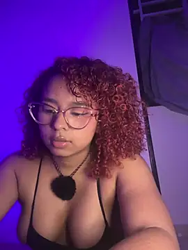 lara curly online show from June 5, 11:54 pm