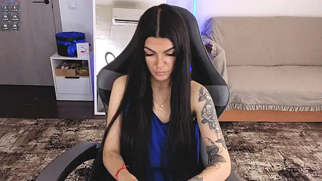 AnacondaOnn online show from May 18, 5:45 am