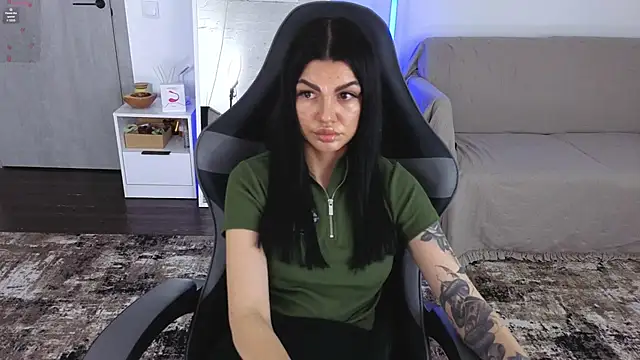 AnacondaOnn online show from March 20, 6:42 pm