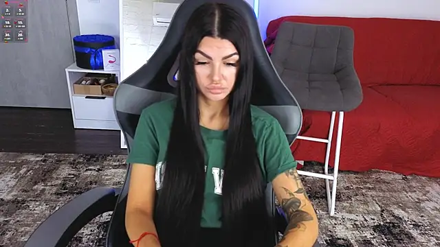 AnacondaOnn online show from June 12, 5:38 am