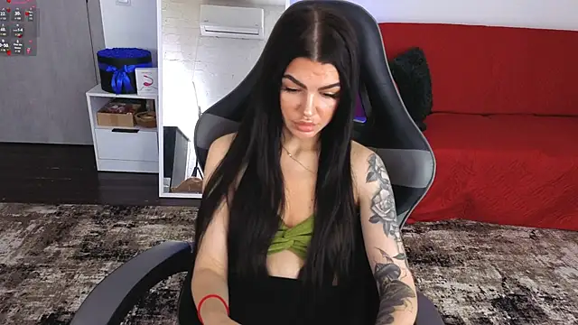 Snapshot of AnacondaOnn chatting on July 8, 8:37 am AnacondaOnn online show from July 8, 8:37 am