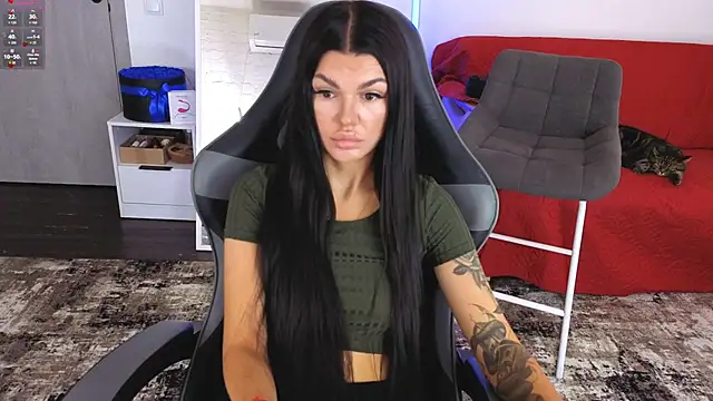 AnacondaOnn online show from June 10, 5:41 am
