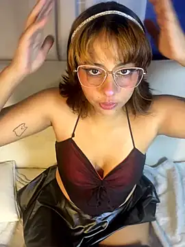 LeylaKnox online show from March 27, 1:23 pm